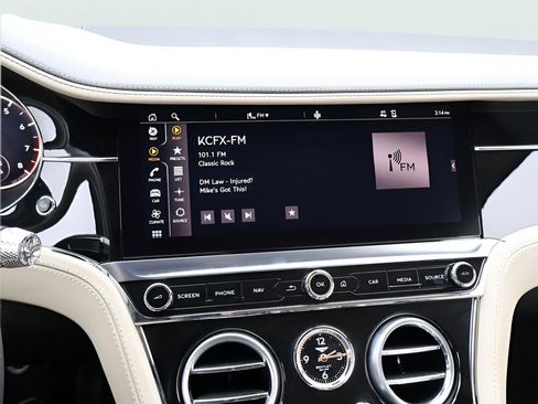 Used 2022 Bentley Continental GT image 23