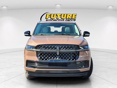 New 2026 Lincoln Navigator L Black Label AWD/4WD image 3