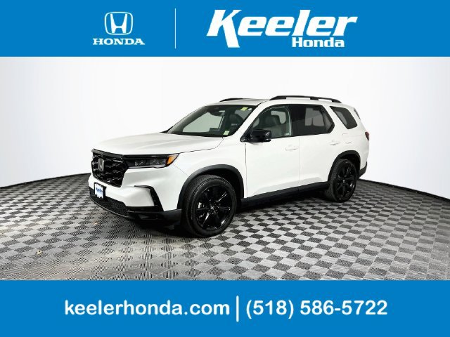 Used 2025 Honda Pilot Black Edition image 1