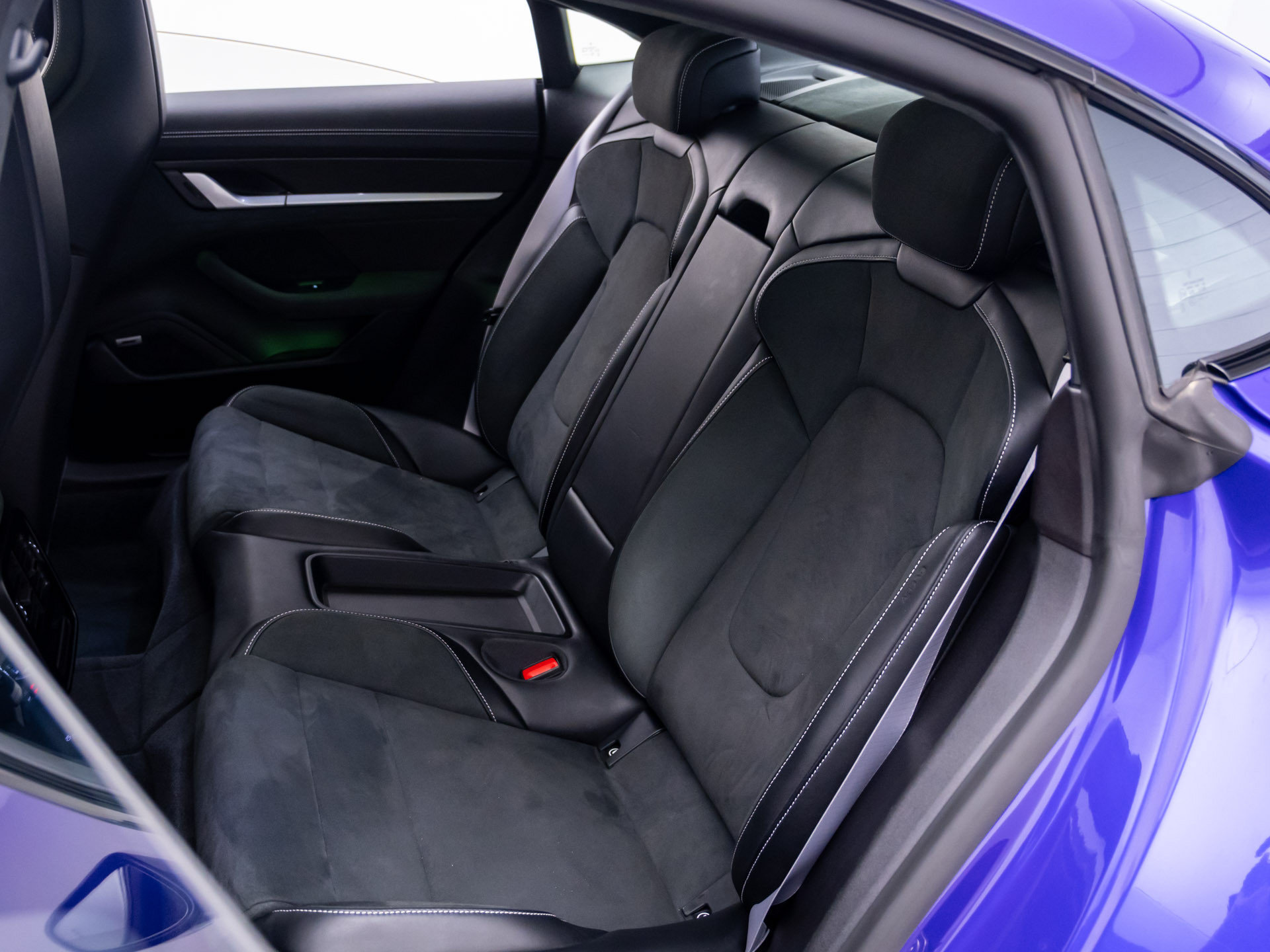 Certified 2025 Porsche Taycan Turbo GT AWD/4WD image 19