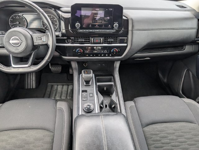 Used 2025 Nissan Pathfinder SV AWD/4WD image 9