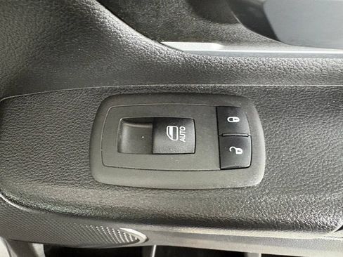 Used 2022 RAM 1500 Big Horn AWD/4WD image 40