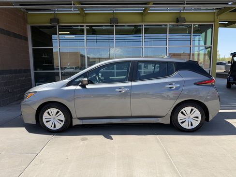 Used 2024 Nissan Leaf S FWD image 7