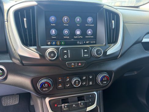 Used 2024 GMC Terrain SLT w/ Infotainment Package II AWD/4WD image 19