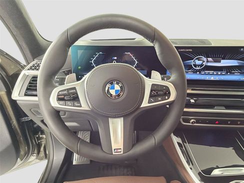 New 2026 BMW X5 xDrive40i w/ M Sport Package AWD/4WD image 12