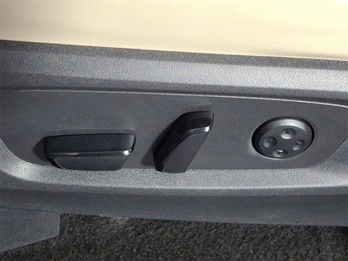 Certified 2025 INFINITI QX60 Luxe w/ Cargo Package image 17