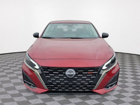 Certified 2025 Nissan Altima 2.5 SR w/ SR Premium Package FWD image 3