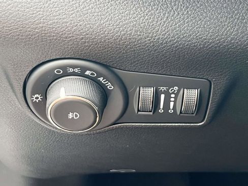 Used 2026 Jeep Compass Limited AWD/4WD image 20
