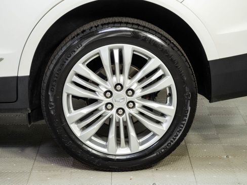 Used 2019 Cadillac XT5 Premium Luxury AWD/4WD image 38