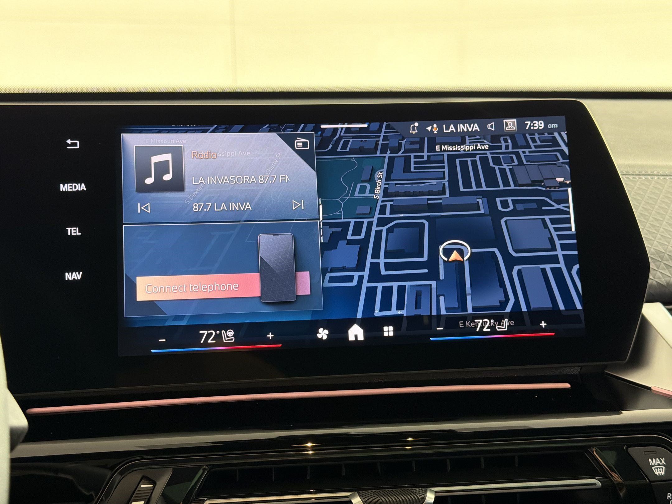 New 2026 BMW X2 xDrive28i w/ Technology Package AWD/4WD image 19