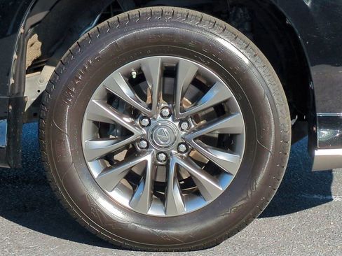 Used 2017 Lexus GX 460 image 11