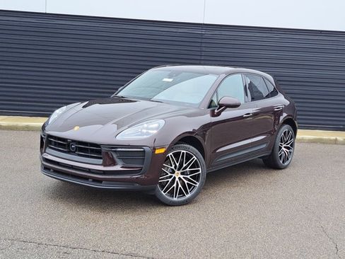 Used 2026 Porsche Macan AWD/4WD image 1