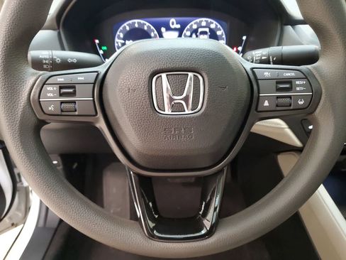 Used 2025 Honda Accord SE image 11