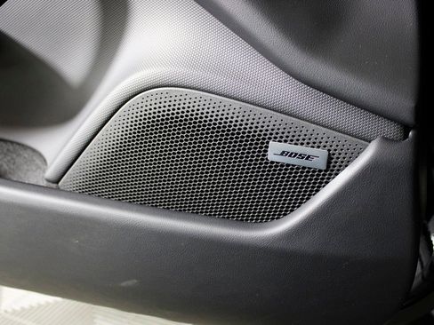 Certified 2026 Porsche Taycan AWD/4WD image 17