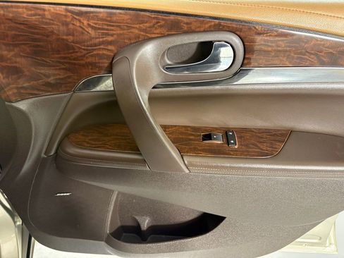 Used 2017 Buick Enclave Leather w/ Trailering Package image 12