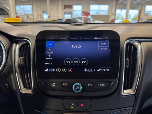 Used 2024 Chevrolet Malibu LT image 17