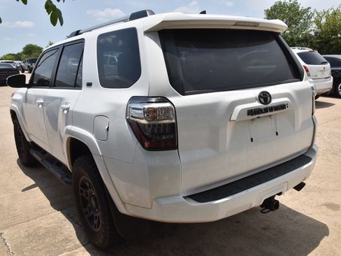 Used 2024 Toyota 4Runner SR5 Premium w/ Moonroof Package AWD/4WD image 9