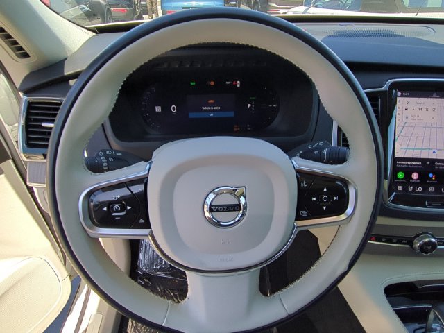 Certified 2023 Volvo XC90 T8 Plus w/ Protection Package Premier AWD/4WD image 17