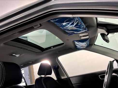 New 2026 Hyundai Venue SEL FWD image 13