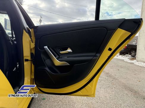 Used 2020 Mercedes-Benz CLA 250 image 18