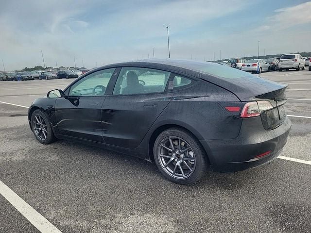 Used 2021 Tesla Model 3 Standard Range Plus RWD image 4