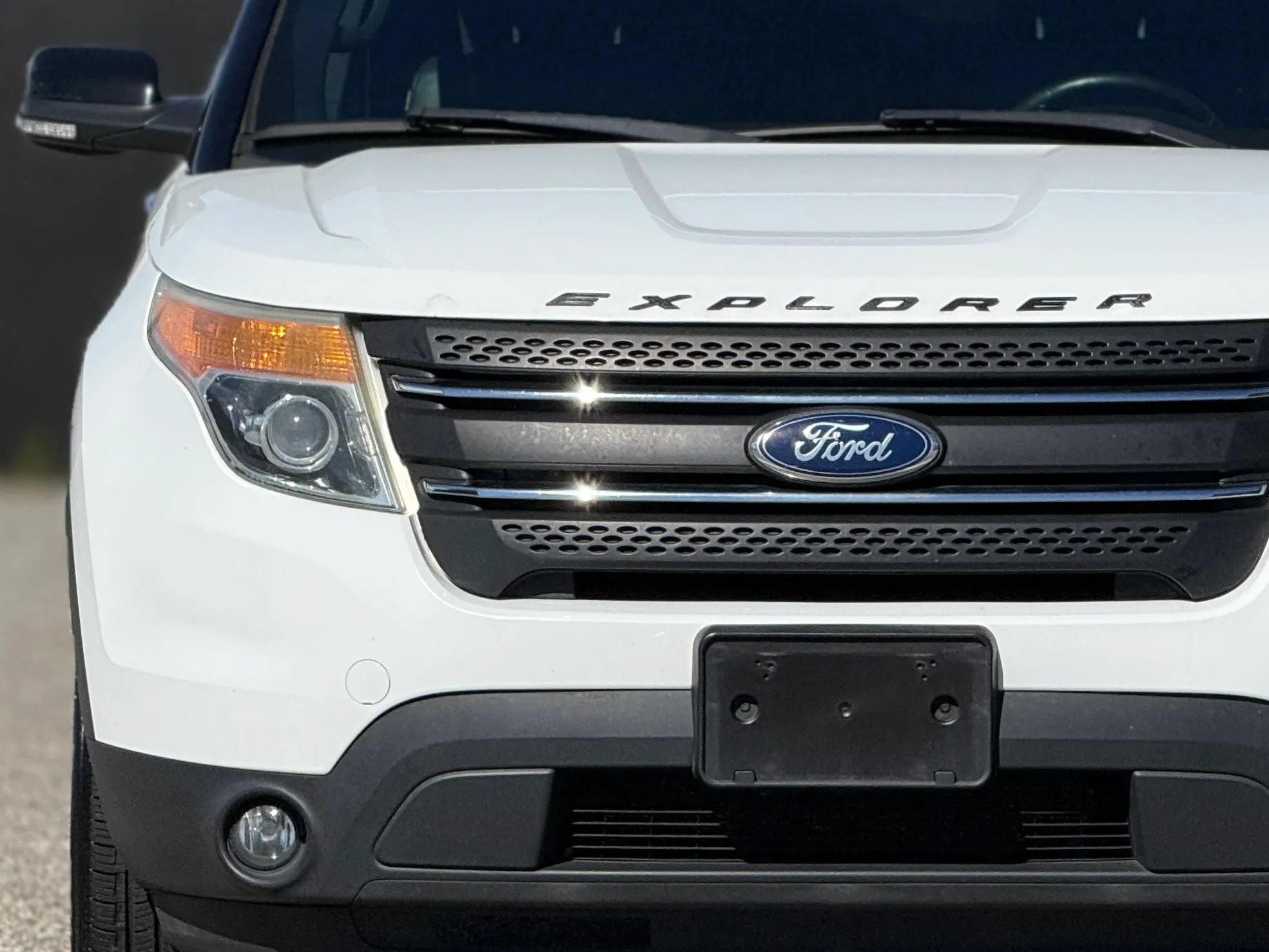 Used 2015 Ford Explorer XLT w/ Equipment Group 202B AWD/4WD image 11