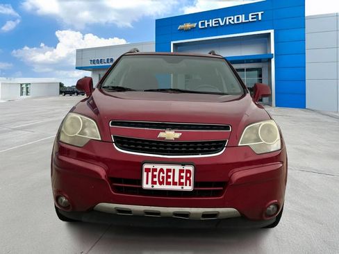Used 2014 Chevrolet Captiva Sport LT FWD image 2
