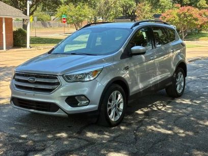 Used 2017 Ford Escape SE w/ SE Leather Comfort Package