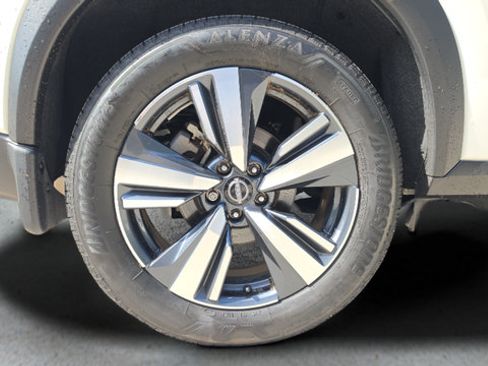Used 2023 Nissan Rogue Platinum w/ Platinum Premium Package AWD/4WD image 48
