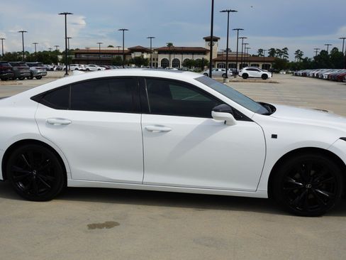 Used 2023 Lexus ES 350 F Sport w/ Accessory Package (Z2) FWD image 4