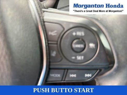 Used 2019 Toyota Camry SE image 9