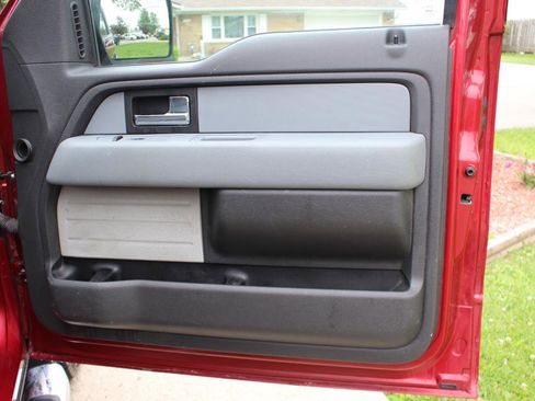 Used 2014 Ford F150 XLT w/ Equipment Group 302A Luxury AWD/4WD image 36