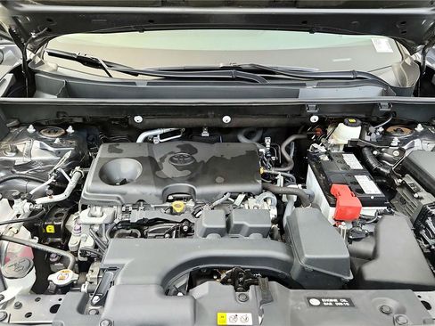 Certified 2021 Toyota RAV4 XLE image 23