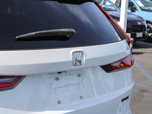 Used 2024 Honda CR-V Sport image 11