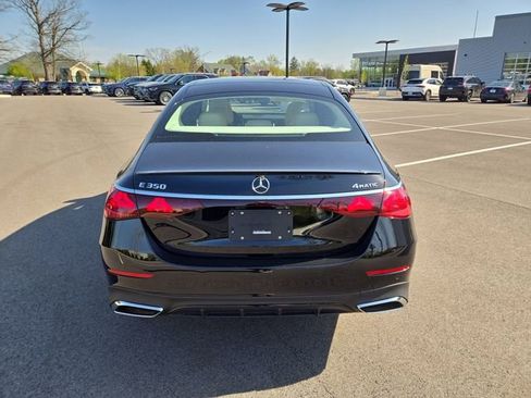 New 2026 Mercedes-Benz E 350 4MATIC Sedan image 4