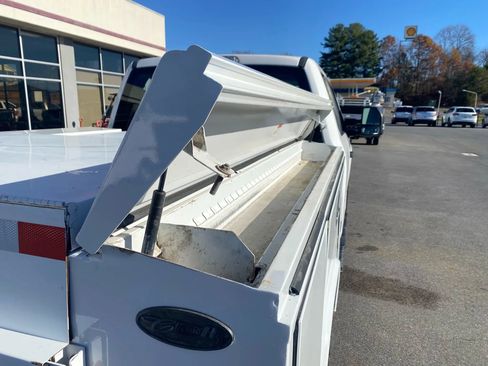 Used 2017 Ford F250 XL w/ Power Equipment Group image 32