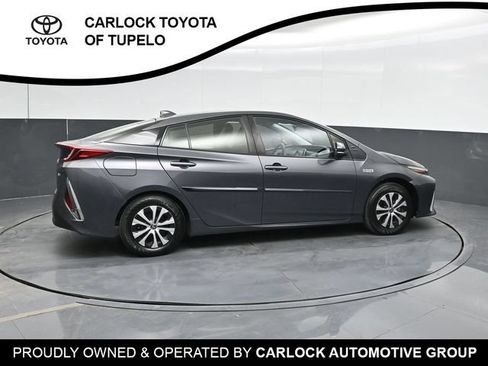 Used 2022 Toyota Prius Prime XLE w/ Protection Package (TMS) FWD image 4