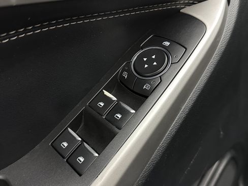 Used 2022 Ford Explorer XLT RWD image 15