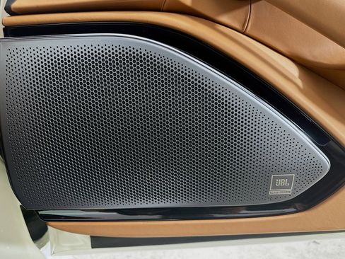 Used 2024 Ferrari Roma Spider RWD image 67