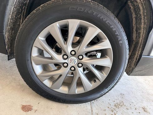 Used 2025 Buick Enclave Preferred image 11