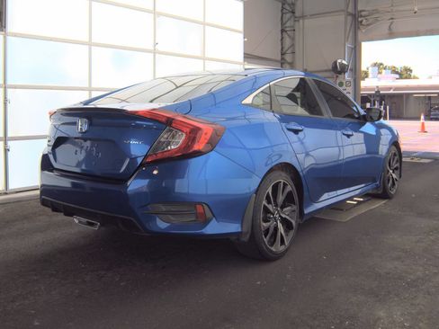 Used 2019 Honda Civic Sport image 4