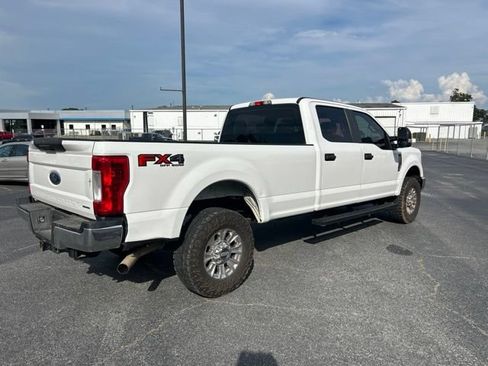 Used 2018 Ford F250 XL w/ Power Equipment Group AWD/4WD image 4