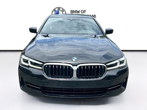 Certified 2023 BMW 530i w/ Convenience Package RWD image 2