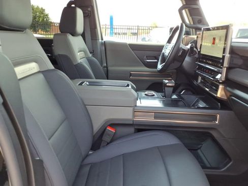 Used 2025 GMC Hummer EV 3X w/ LPO, Sport Package AWD/4WD image 12