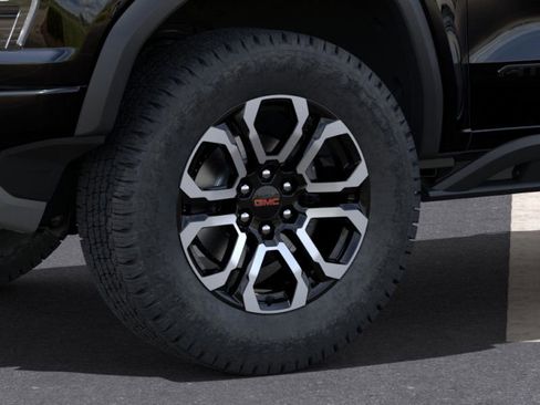 New 2025 GMC Canyon AT4 w/ Nightfall Edition AWD/4WD image 9