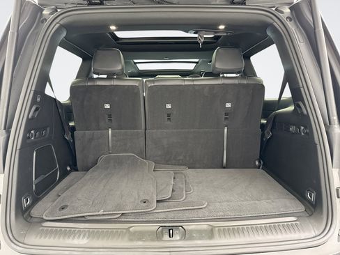 Used 2022 Jeep Wagoneer Series II w/ Premium Group I image 19