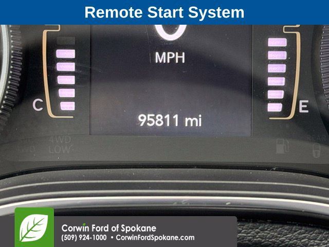 Used 2019 Jeep Cherokee Latitude Plus w/ Comfort/Convenience Group AWD/4WD image 4