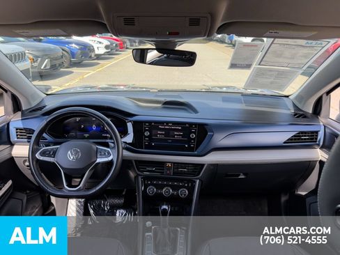 Used 2024 Volkswagen Taos SE FWD image 15