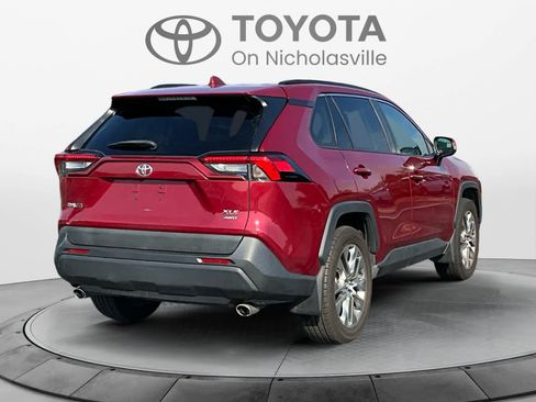 Used 2020 Toyota RAV4 XLE Premium w/ All Weather Liner Package AWD/4WD image 5