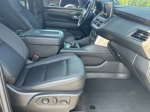 Certified 2024 Chevrolet Tahoe LT w/ LT Signature Plus Package RWD image 13